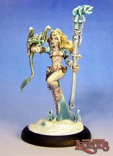 Pharess, Fire Sorceress 03025