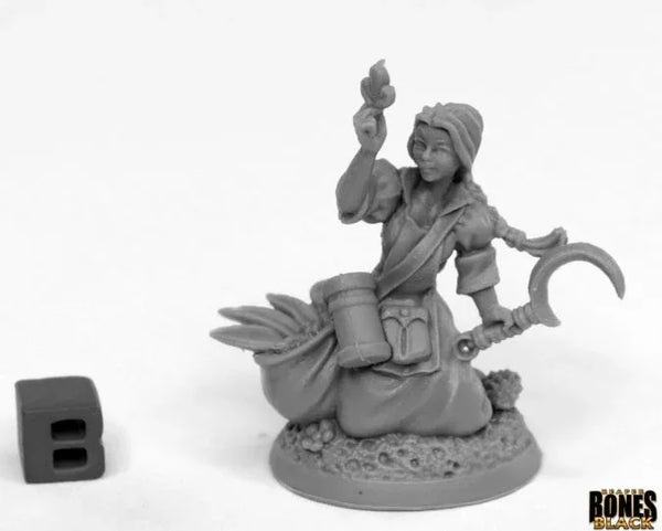 Juliana, Dreadmere Herbalist 44017