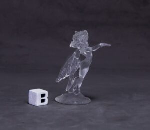 Reaper Miniatures Sylph (clear)_1