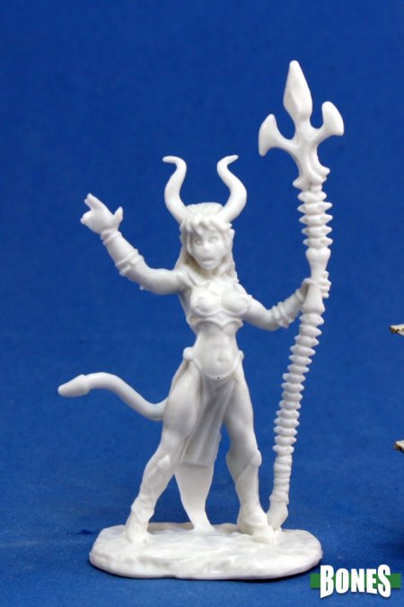 Sinessa, Hellborn Sorceress Reaper Miniatures