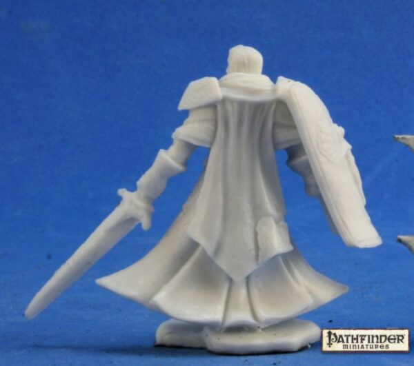 Reaper Miniatures Pathfinder Holy Vindicator 89024