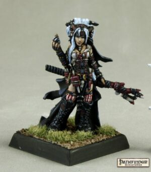 Reaper Miniatures Feiya, Iconic Witch 89008