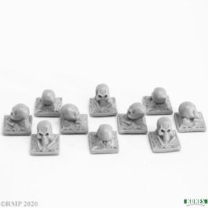 Reaper Miniatures Graveyard Finial: Skulls (10) 77733
