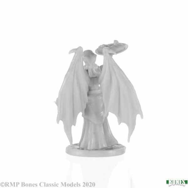 Reaper Miniatures Innkeeper Sophie 77750