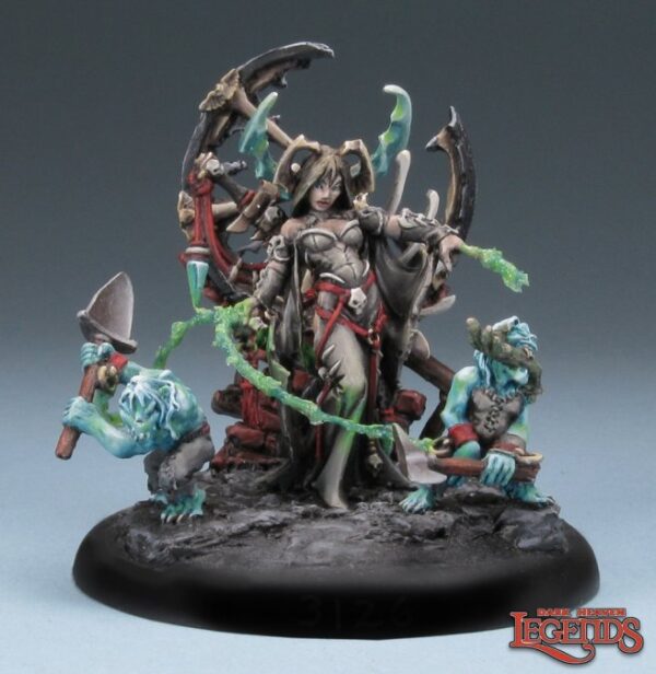 Reaper Miniatures Ghoul Queen & Servants 03126 (metal)