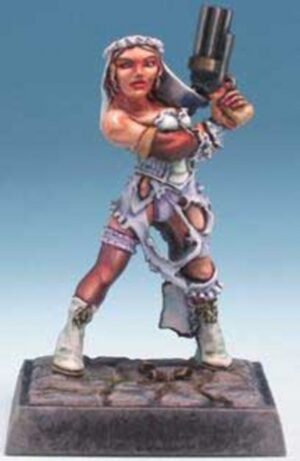 Reaper Miniatures Hildi, Steampunk Heroine 48001